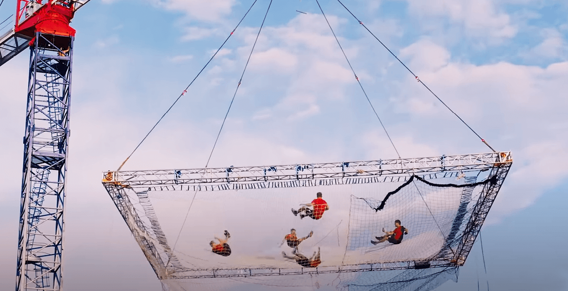 extrémní trampolína