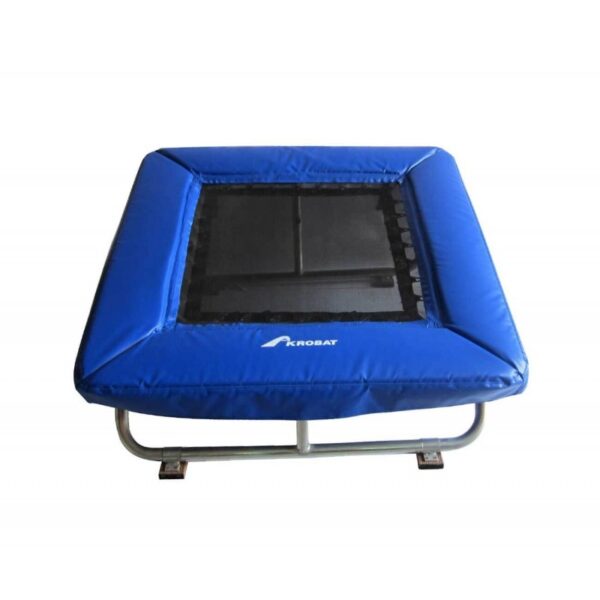 čtvercová trampolína modré barvy